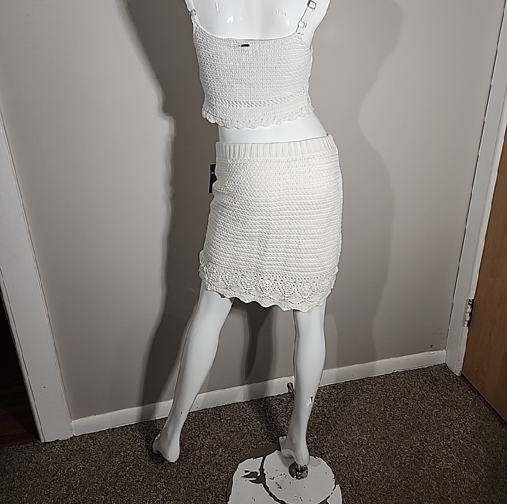 White Crochet Knit Skirt And Top – Women - Picture 6 of 9